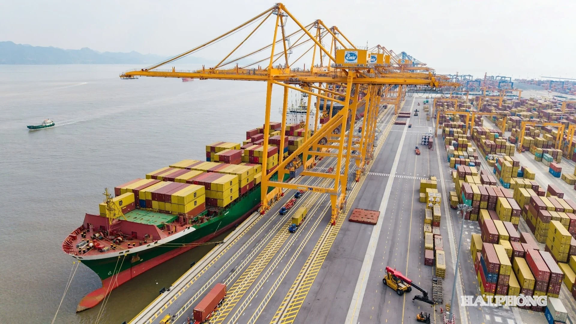 Kết nối cảng biển với công nghiệp để phát huy lợi thế, hội tụ đầu tư