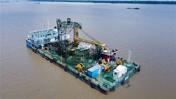 Tàu Rải Cáp Phú Xuân 79